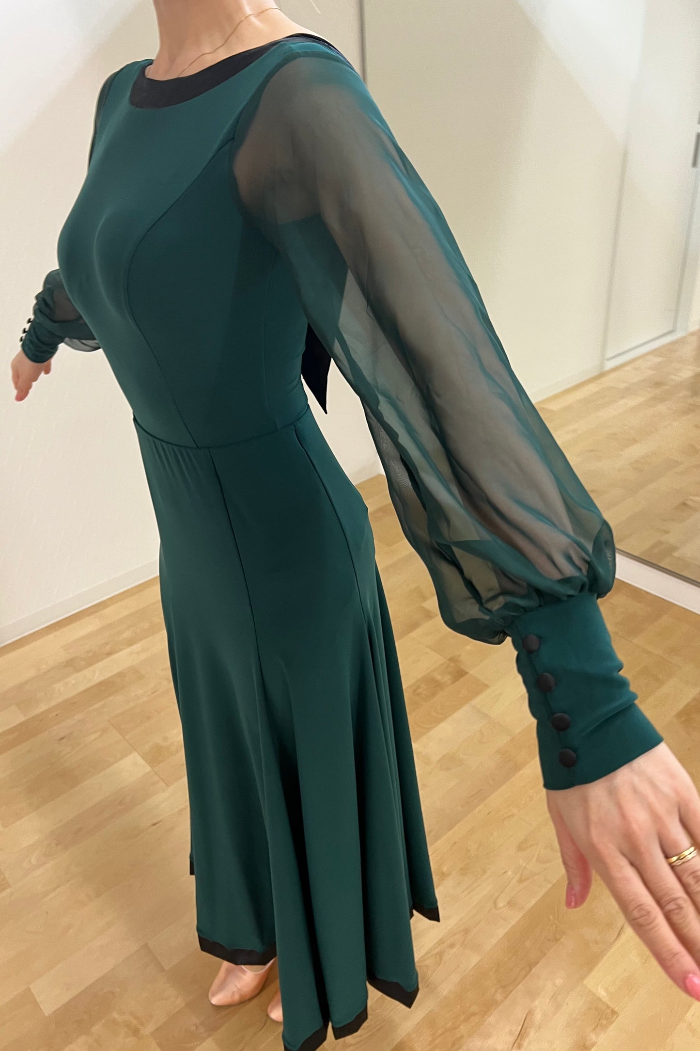 RE-03 バルーン袖トップス