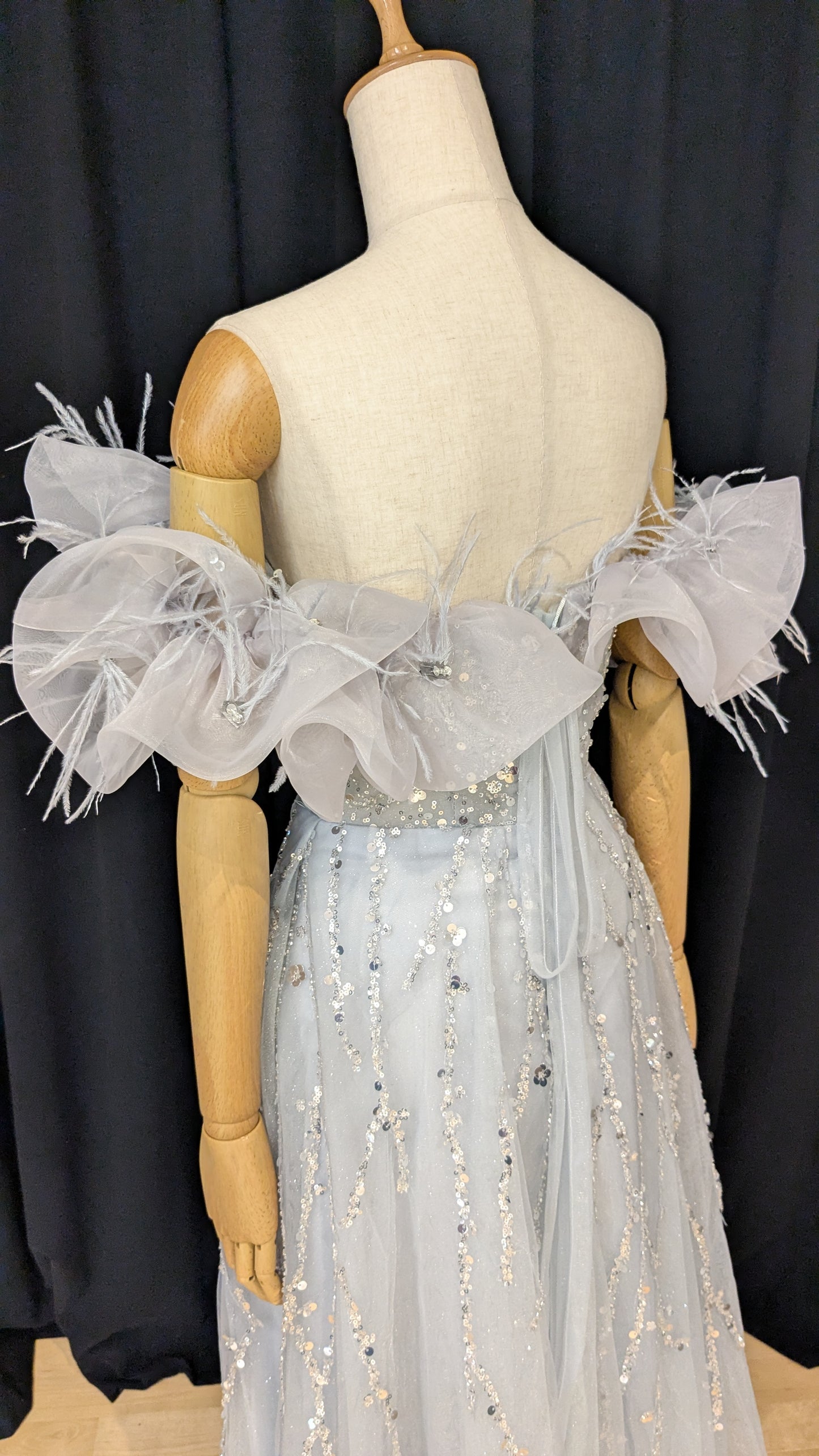 【Sold Out】RE-E8 デコルテフリルフェザー