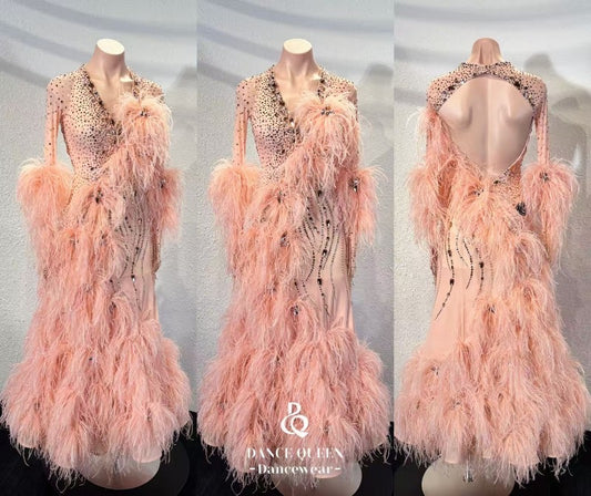 DQ-D74 Peachフェザードレス