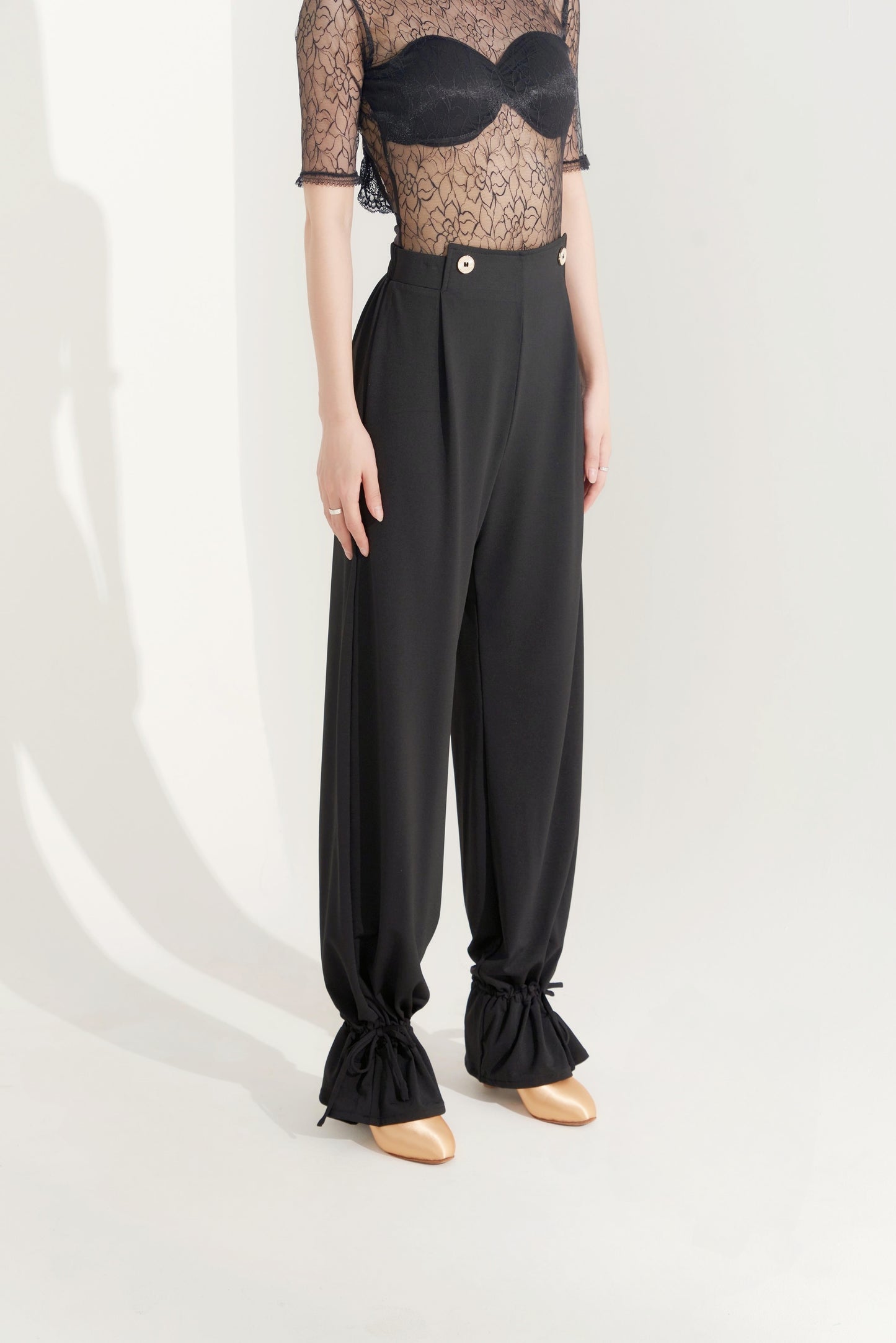 DQ-266 裾絞りパンツ